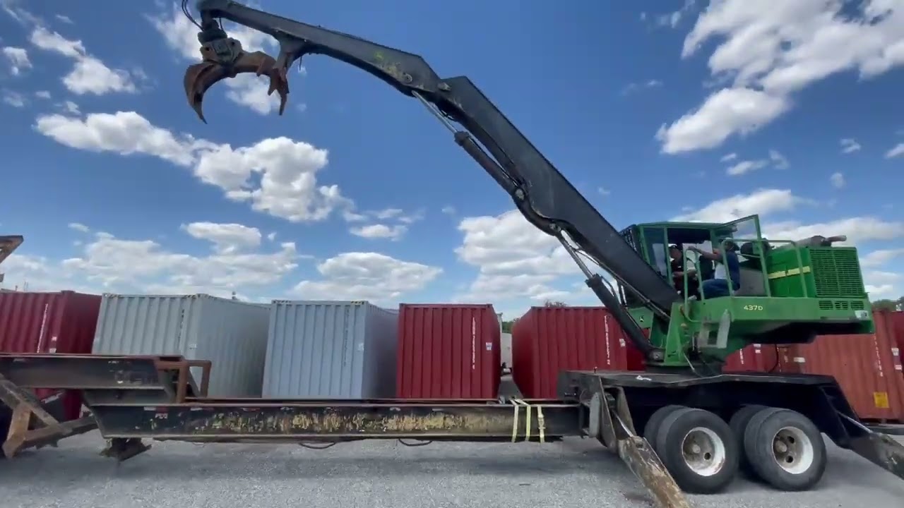 John Deere 437D Knuckleboom Loader