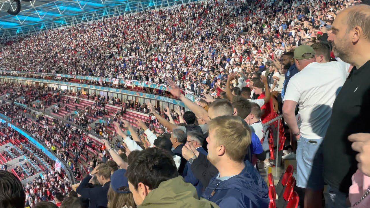Sweet Caroline after beating Denmark! UEFA2020 Semi-Final England team and supporters singing 8 Jul