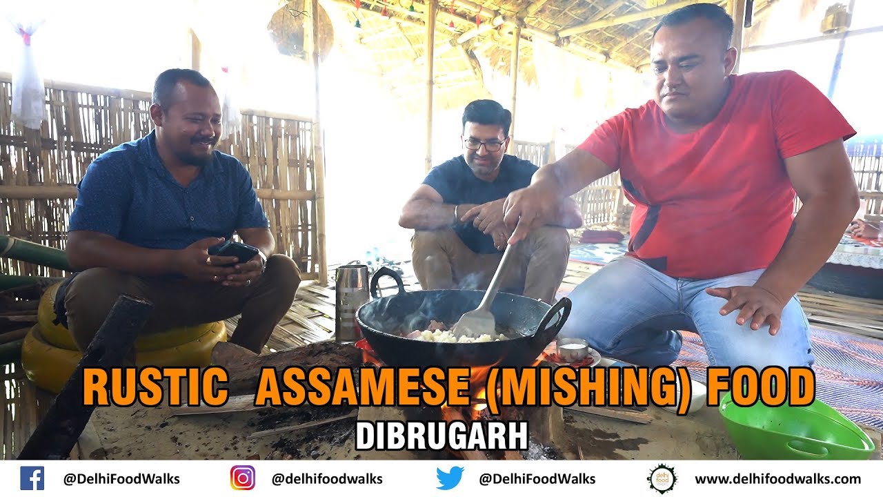 Rustic Assamese food in Dibrugarh I TASTY Boiled Chicken + CRISPY Fried Silkworm + SMOKY Bamboo Pork