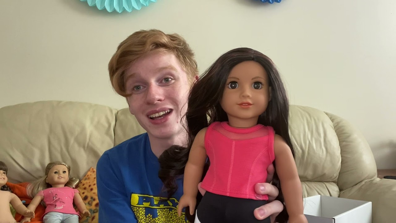 Opening American Girl Doll's Extravaganza!
