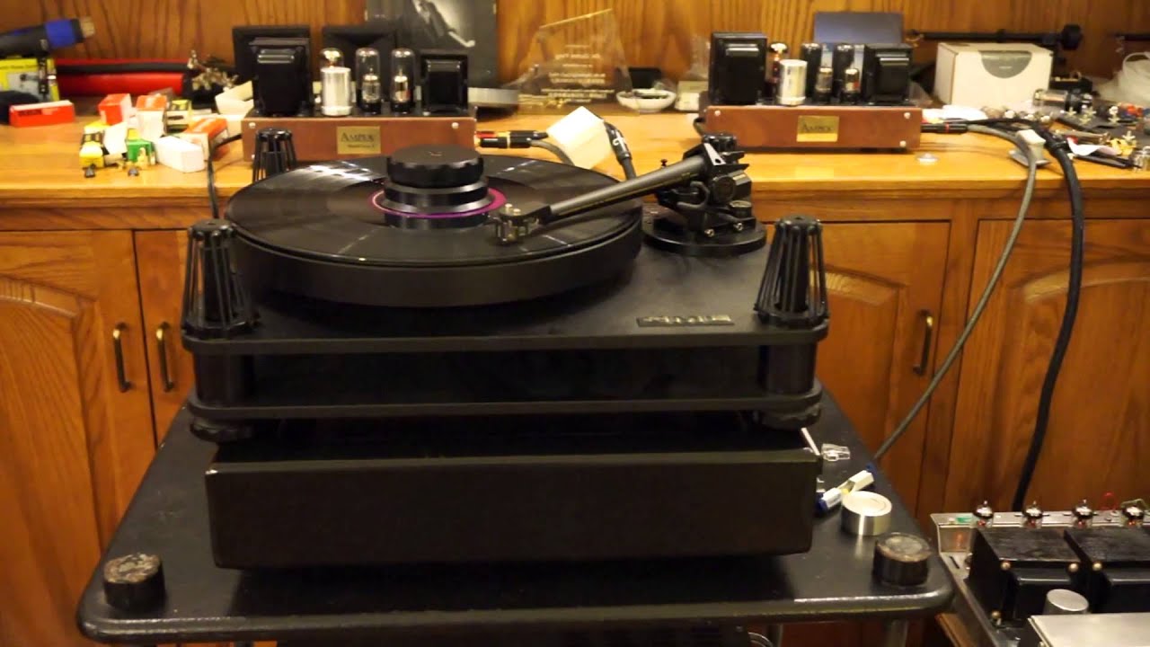 SME 20 with Linn Akiva plays Carmen percussion. Monoblocks amps