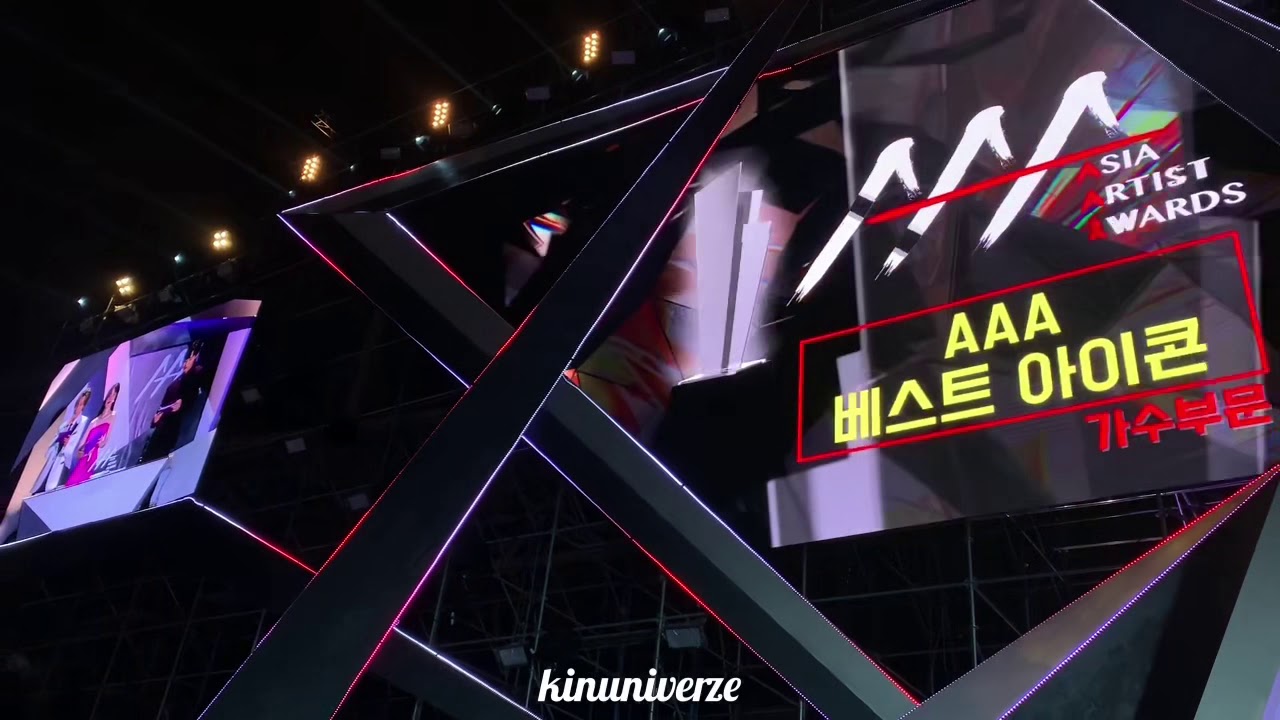 191126 CHUNGHA + SEVENTEEN Win “Best Icon” @ Asian Artist Award 2019 in Vietnam
