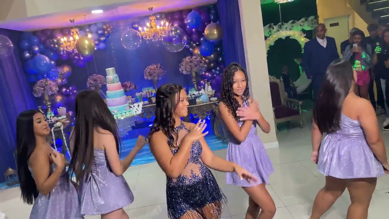 XV Adryanne - Coreografia 15 anos - Abertura de Pista