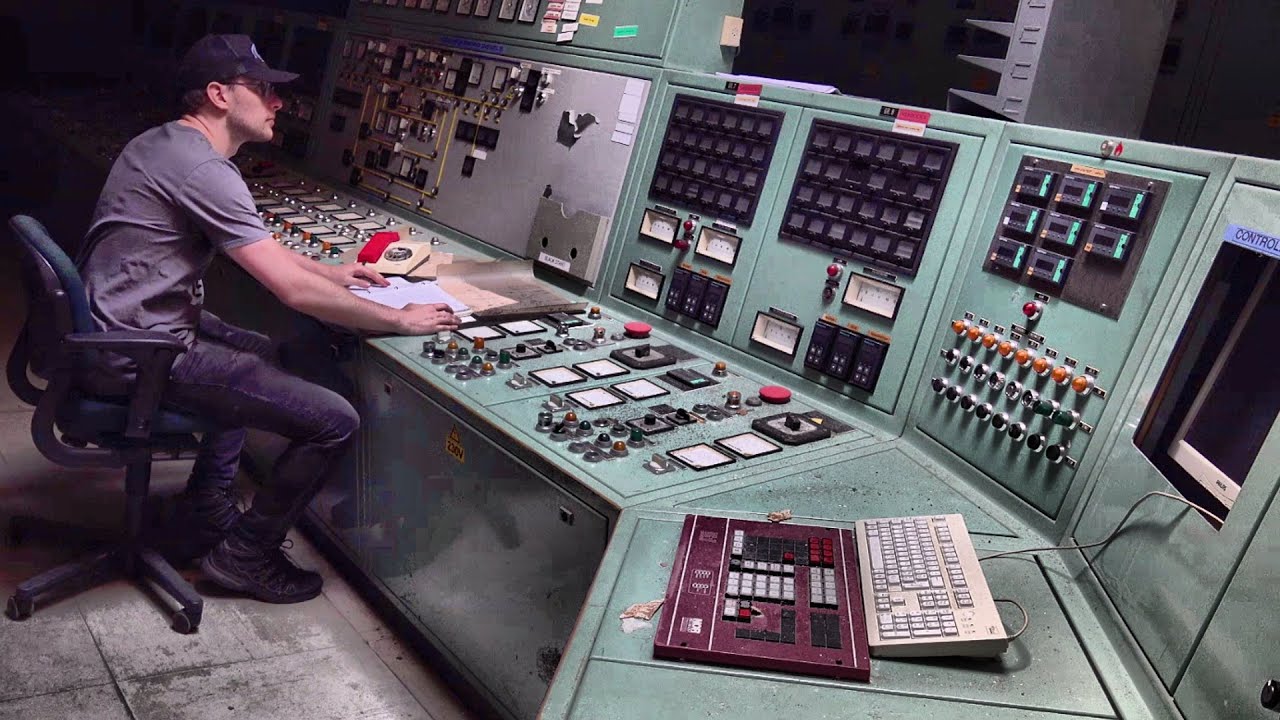 J'ai infiltré des usines abandonnées qui ont licencié leurs employés - Urbex