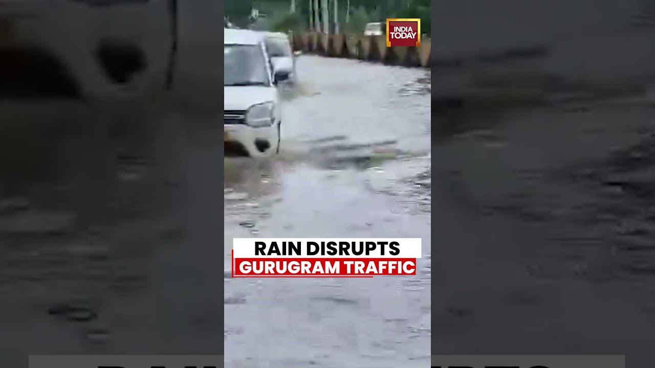Heavy Rain Floods Sohna Road, Traffic Disrupted In Gurugram | Monsoon