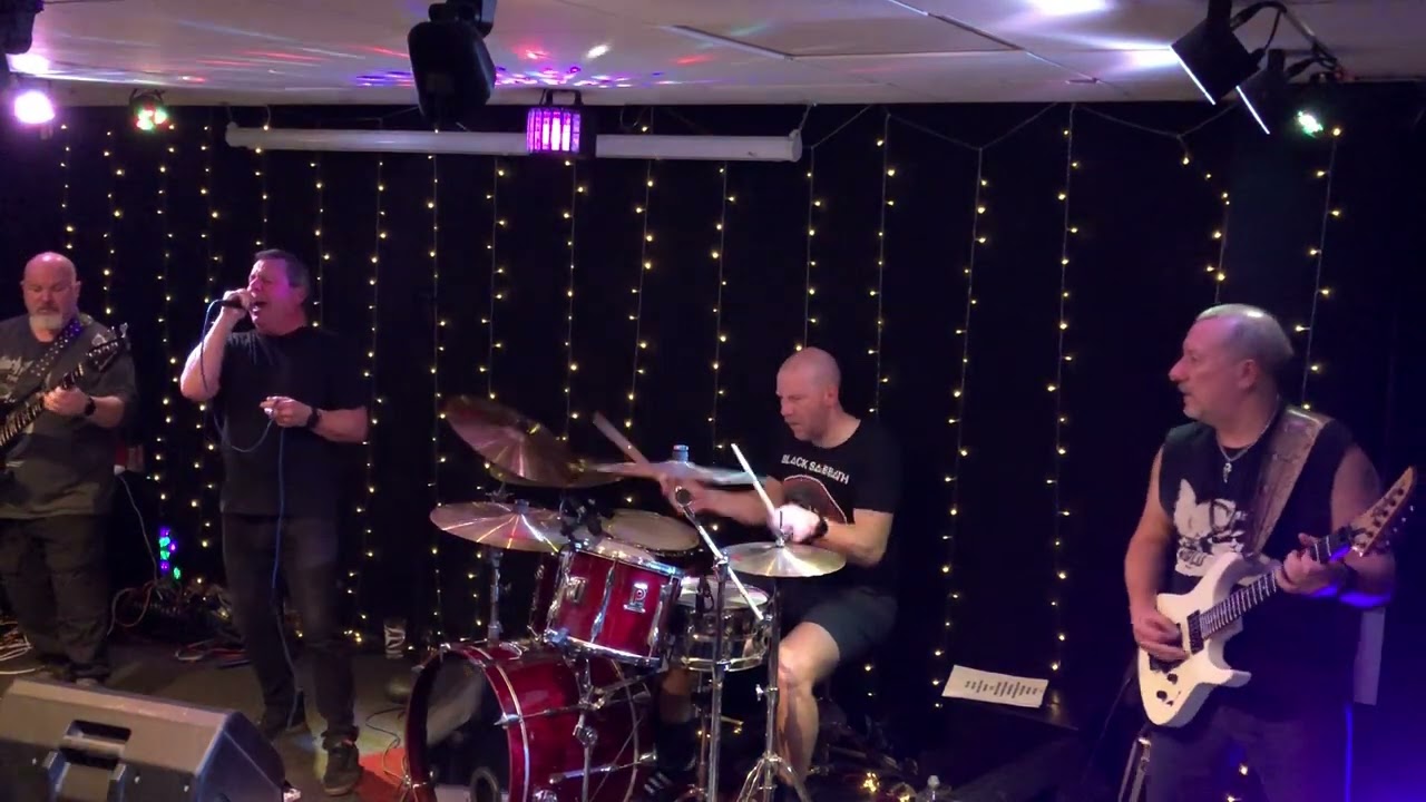 Speak Evil at The Ashton Jubilee Club 30/1/26 ( Man On The Silver Mountain )