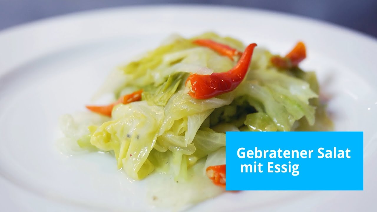 Gebratener Eisbergsalat mit Essig (vegan)