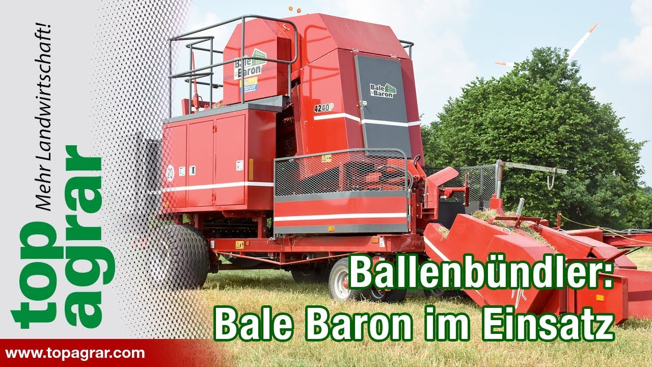 Ballenbündler im Einsatz: Der Bale Baron aus Kanada