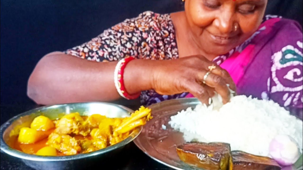 Eating Spicy Chicken Curry Fish Curry With Rice  Bengali Eating Show 