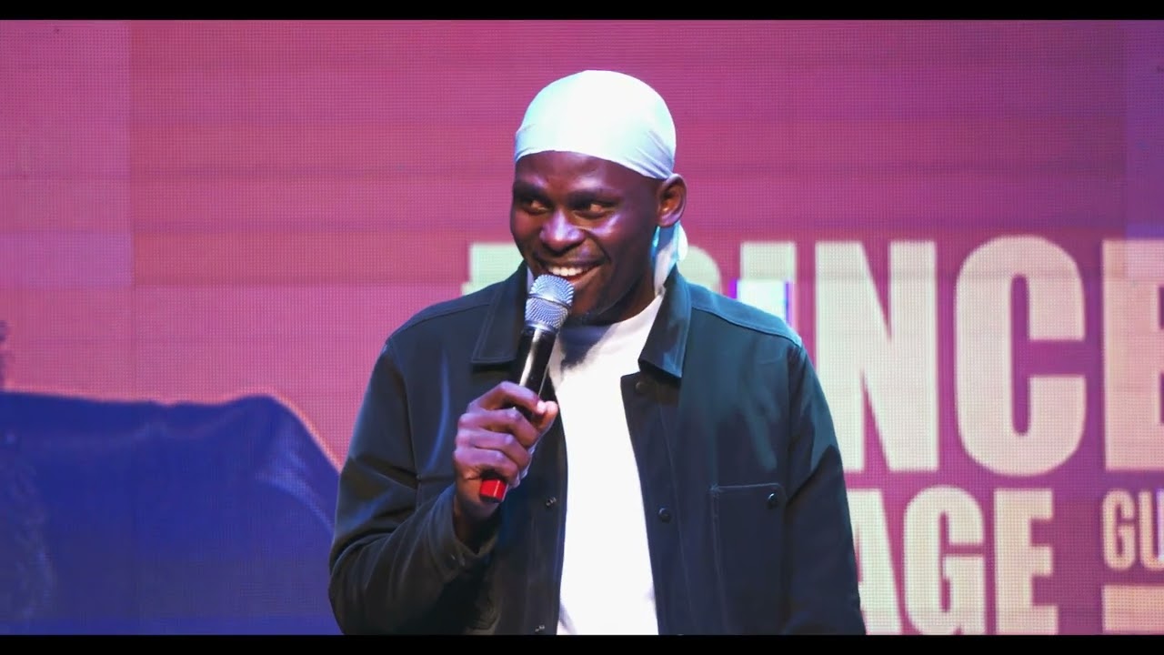 His name is comedian Walky Talky and he's extremely funny -Princewill on stage comedy show