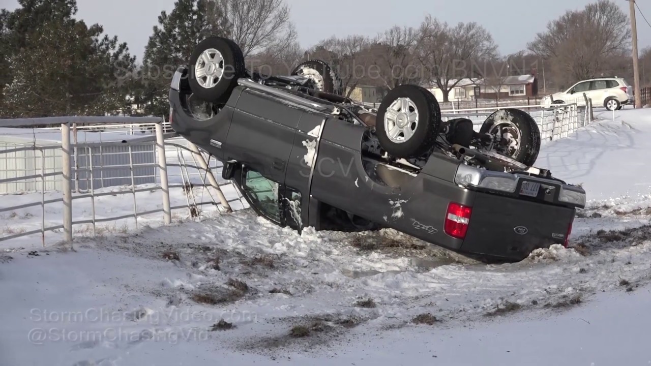 Wichita, KS Winter Storm Multiple Vehicle Wrecks - 3/3/2019