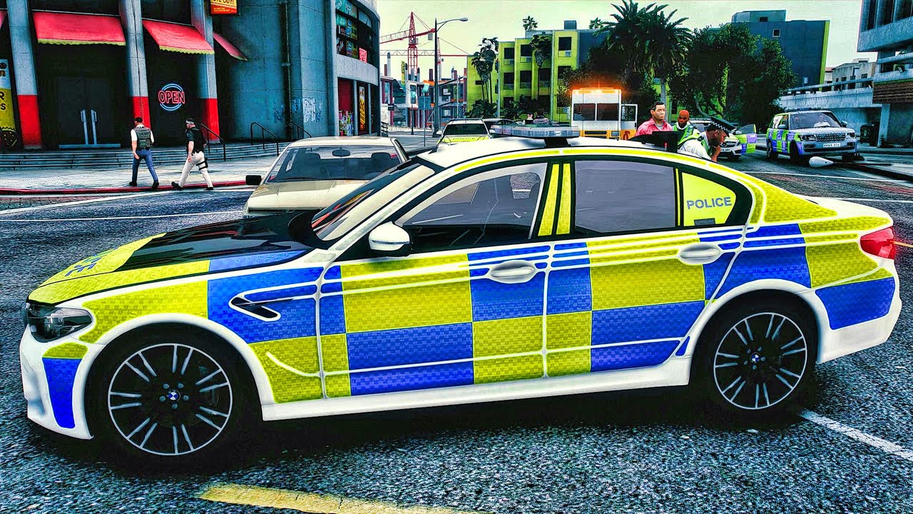 Playing GTA 5 As A POLICE OFFICER British Patrol| GTA 5 Mod|