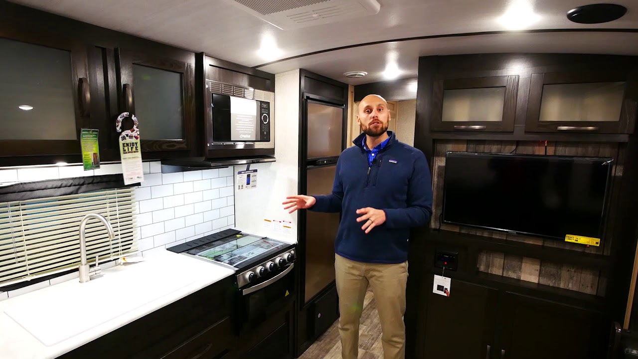2020 Surveyor Legend 252RBLE Tour