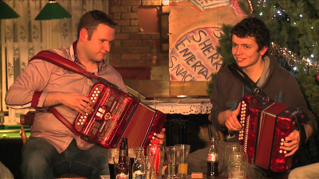 Trad Session at The Fiddlestone: More Traditional Irish Music from LiveTrad.com