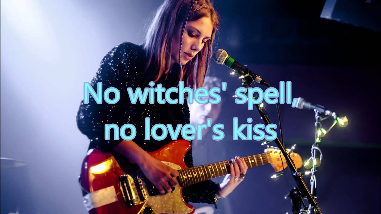 Wolf Alice - Soapy Water (Lyrics)