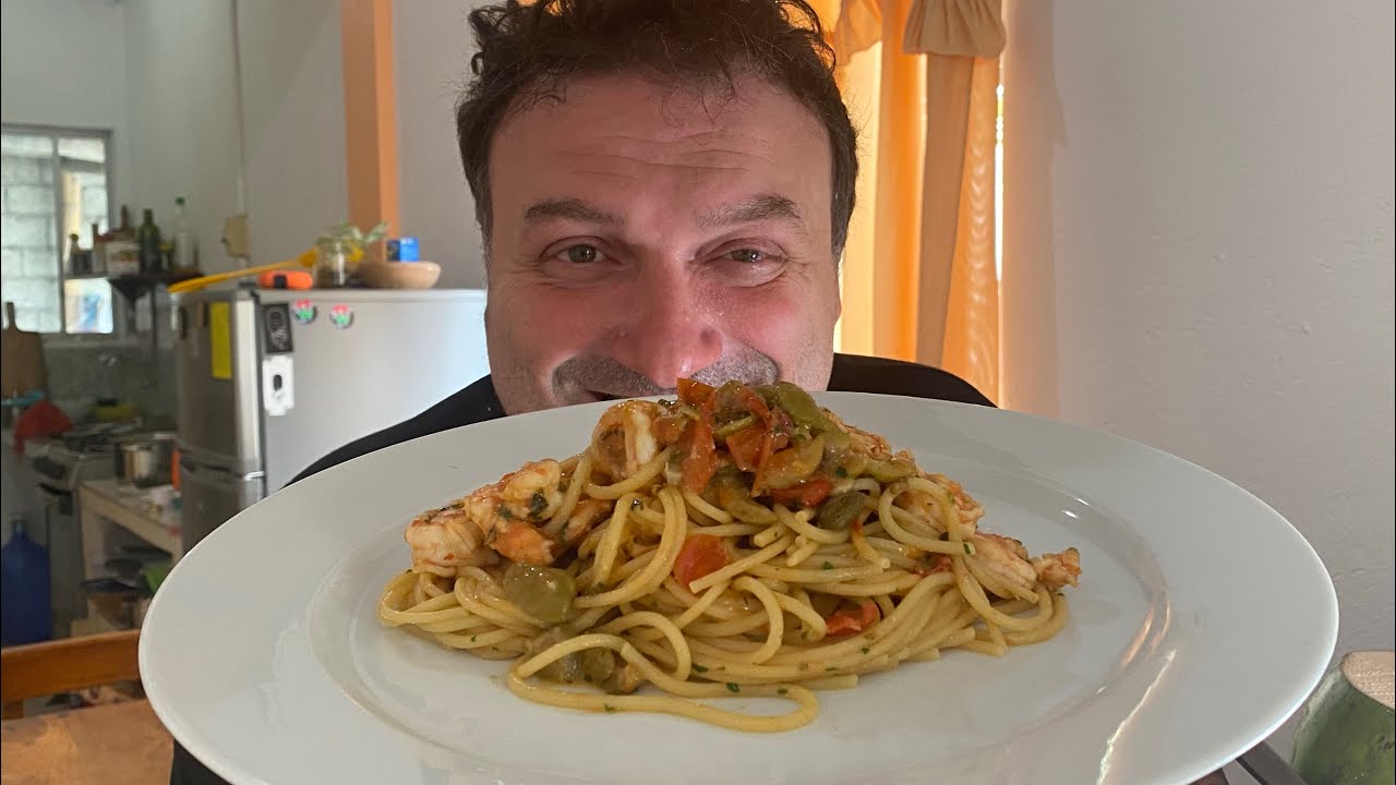 Espagueti a la Puttanesca con Gambas o  Camaron