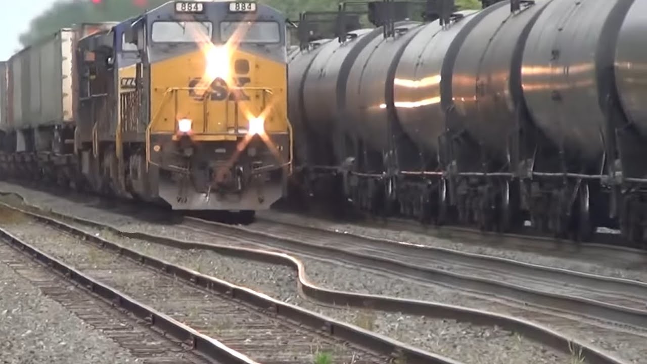 Bent Rail BNSF Oil Train Meets CSX Train Dunkirk, NY