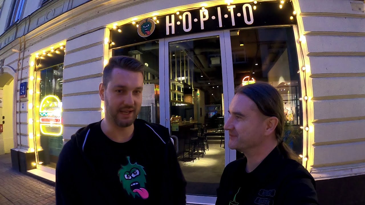 Hopito Chmielna - moment przed otwarciem