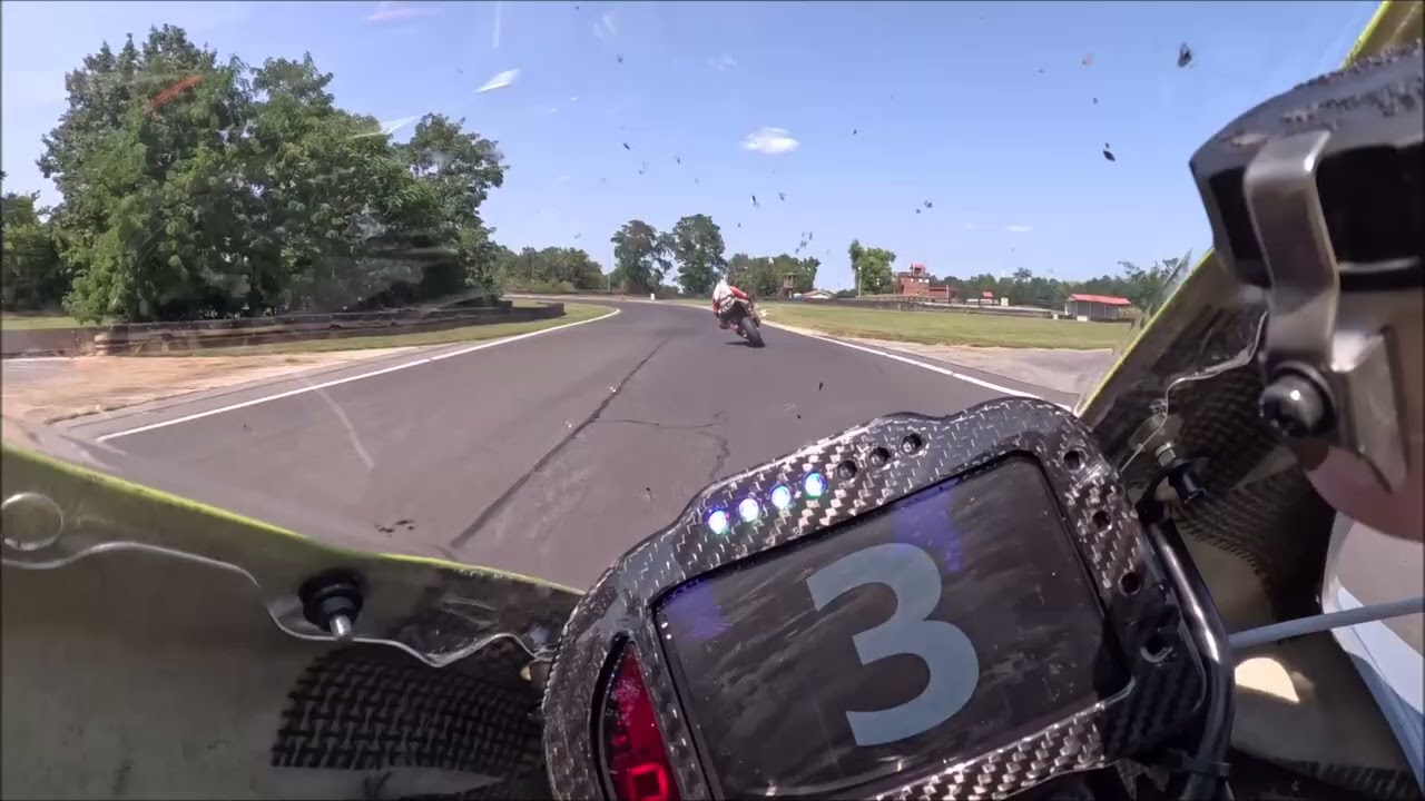 Summit lap behind Will