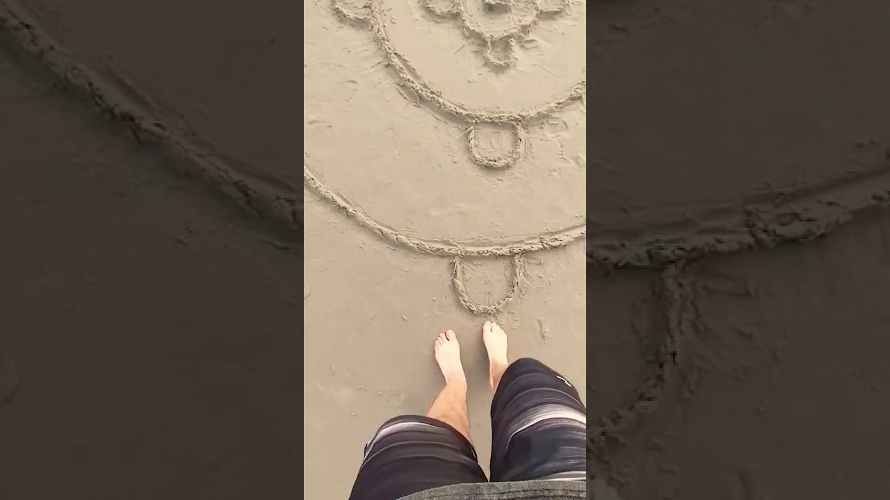 Киноадаптация Атаки Титанов. Автор видео: @grosgros_  #комментарии #юмор #смешновидео