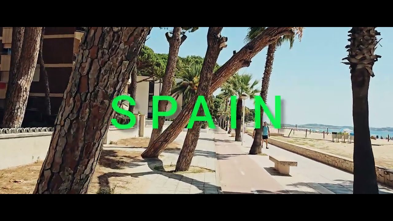 Walk on the beach of Vilafortuny (between Salou and Cambrils) 2024