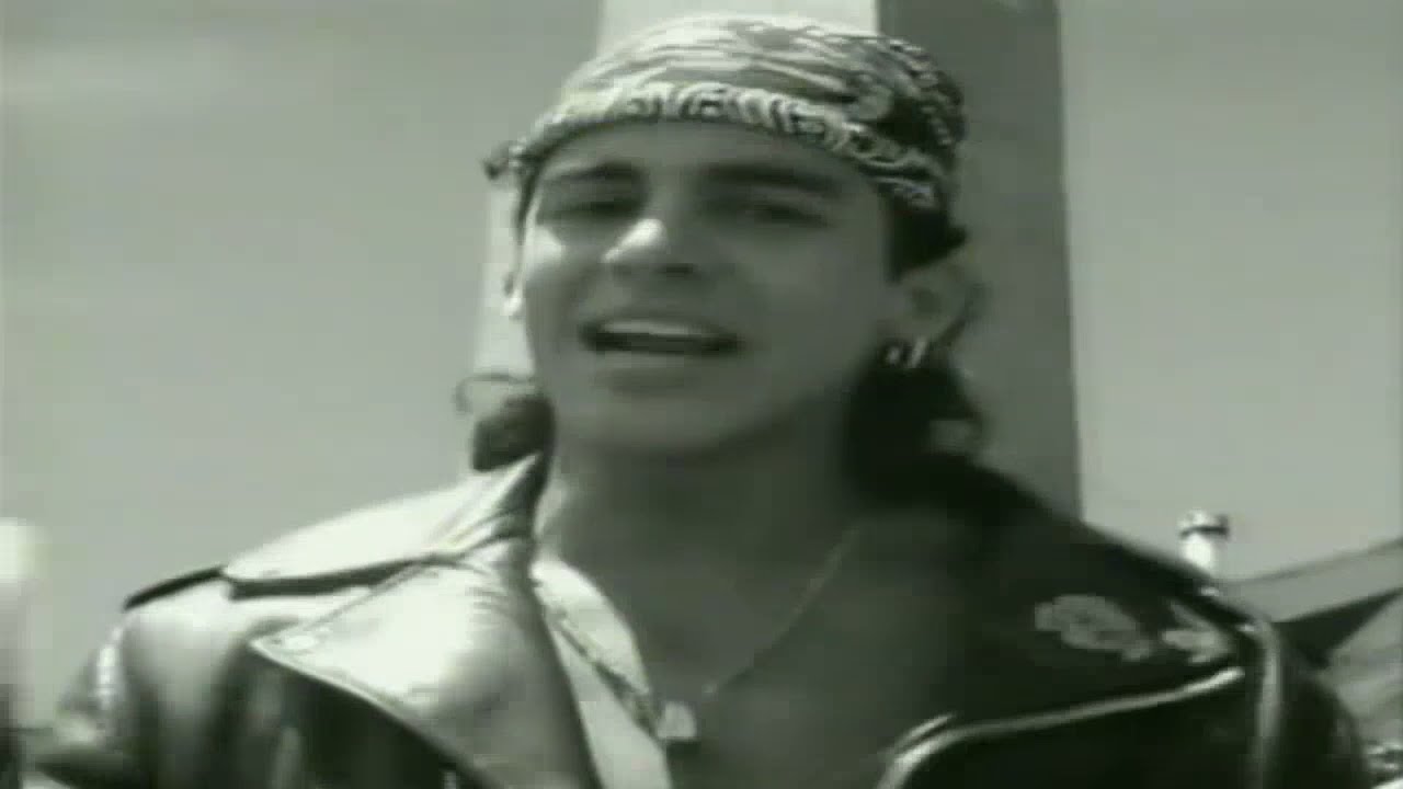 GERARDO  -  RICO SUAVE (versión español)