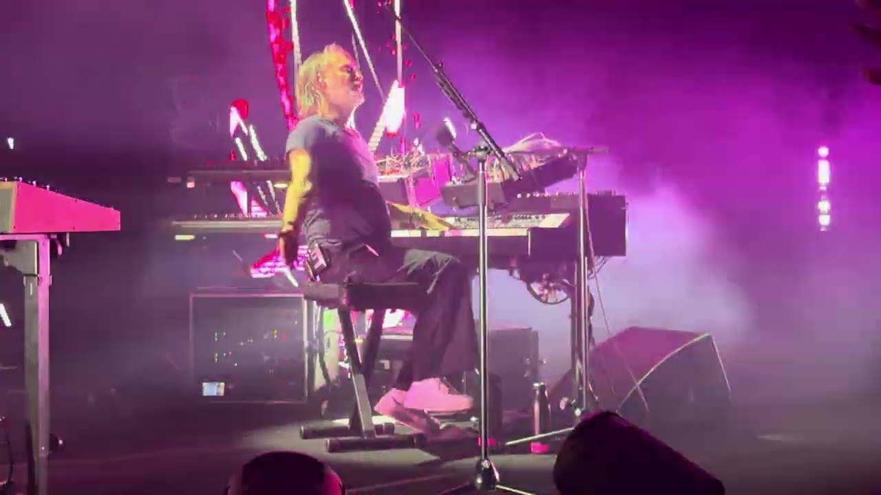 Everything In Its Right Place, Cymbal Rush - Thom Yorke - Radiohead - Hiroshima Japan