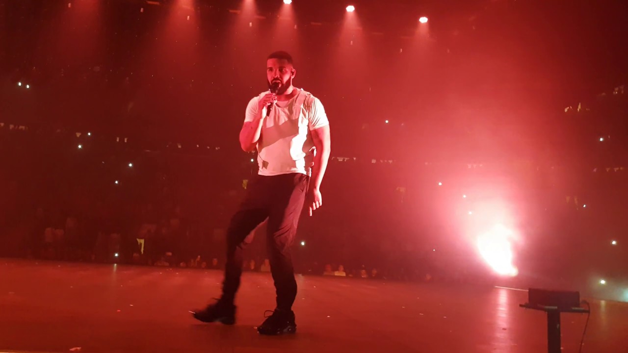 Drake- Controlla, Work & One Dance Live FRONT ROW HD @Madison Square Park