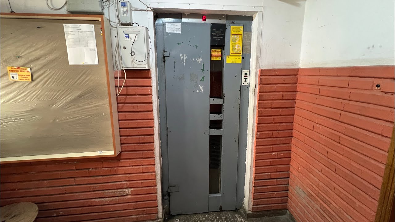 Very Nice&Dark IFMA Traction Elevator@Strada Sachelarie Visarion Nr.4 Bl.112A Sc.B, București, Ro
