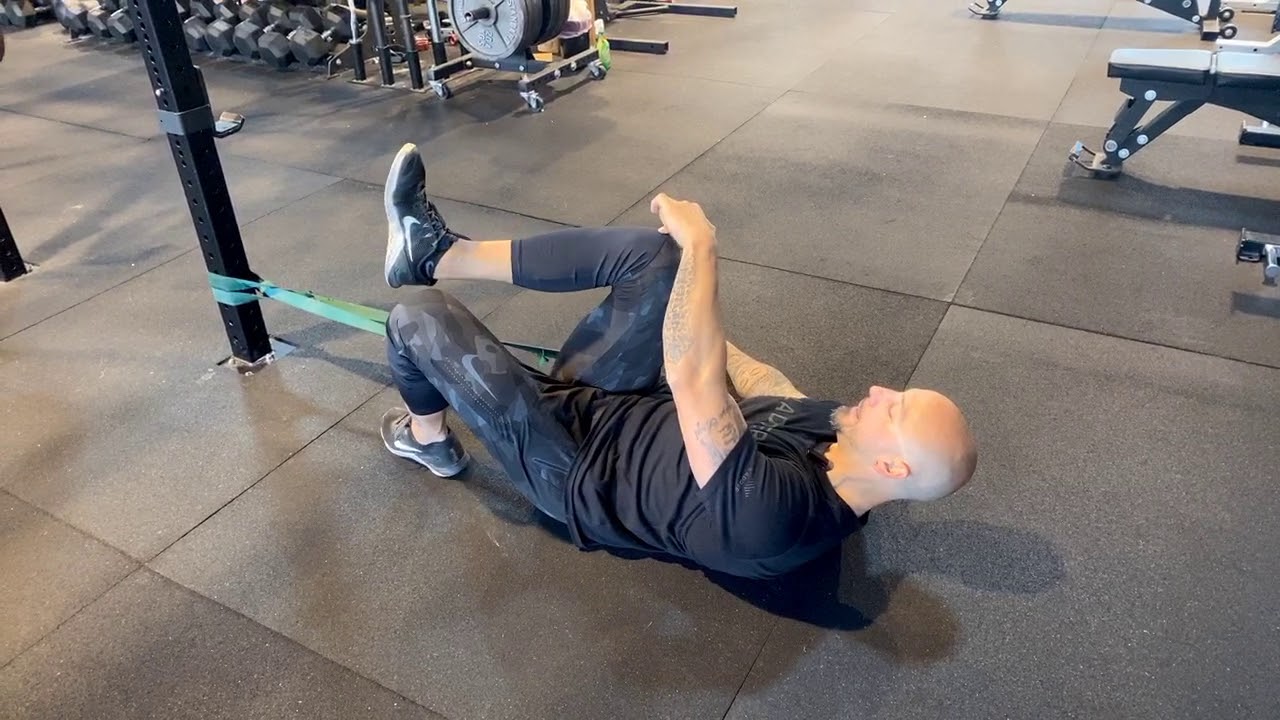 A Hip Distraction & Hip Mobility Drill To Help Unlock Your Hip & Low Back