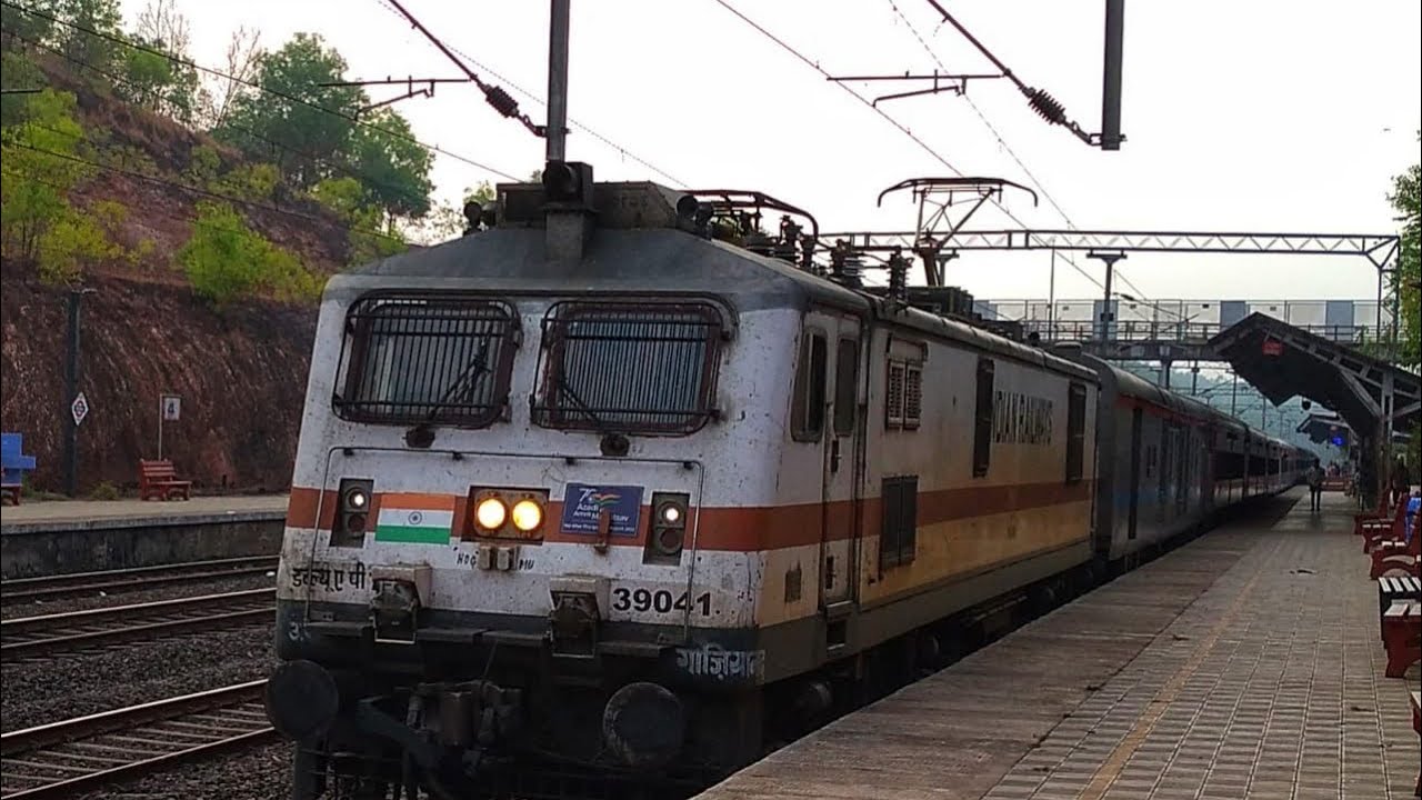 3 in 1 | Samarsata + Mandovi + Siddheshwar | Arrival + Departure + Skip | Thane Railway Station 