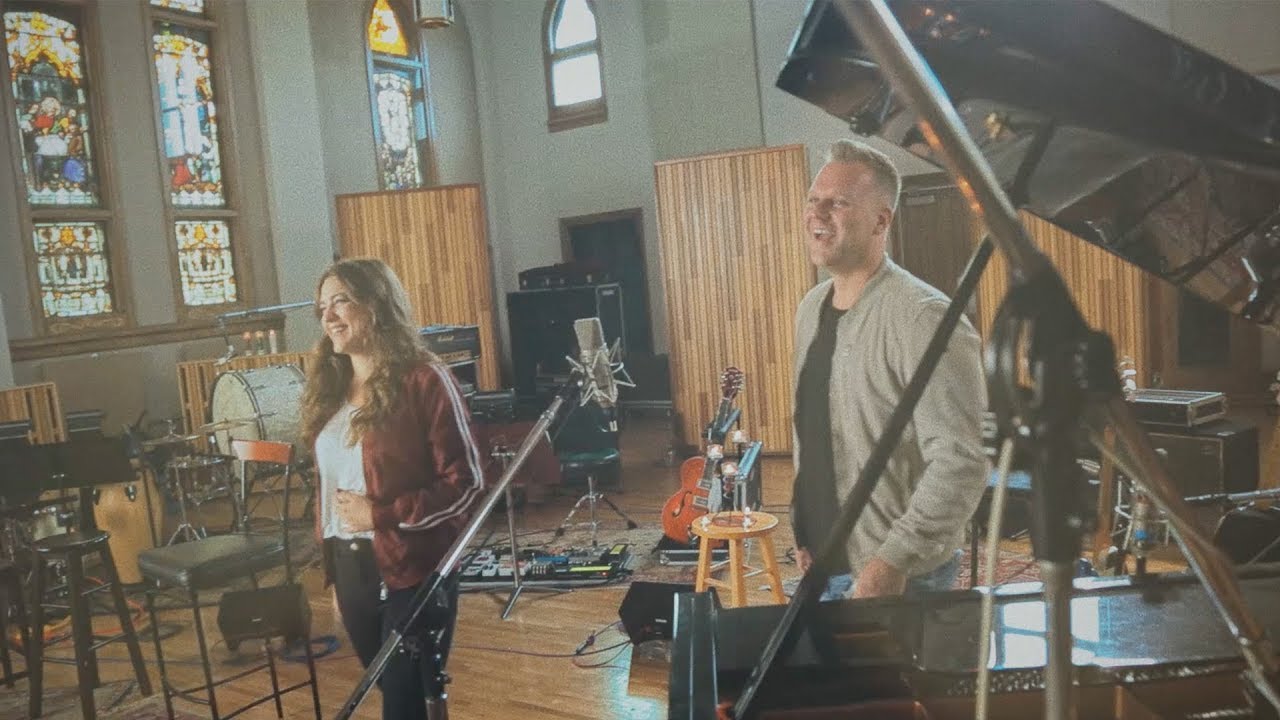 Leanna Crawford - Fragile Heart (Acoustic)