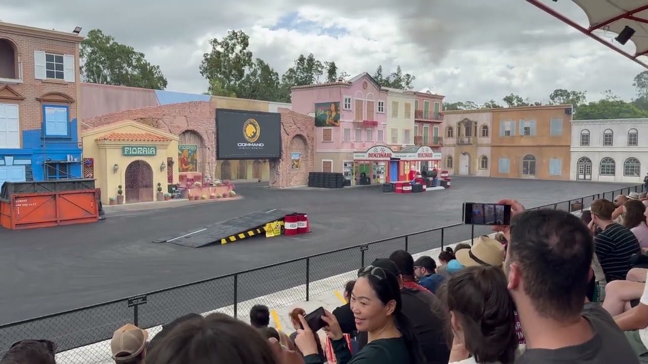 2026 03 10 Movie World Spy Chase Stunt Show