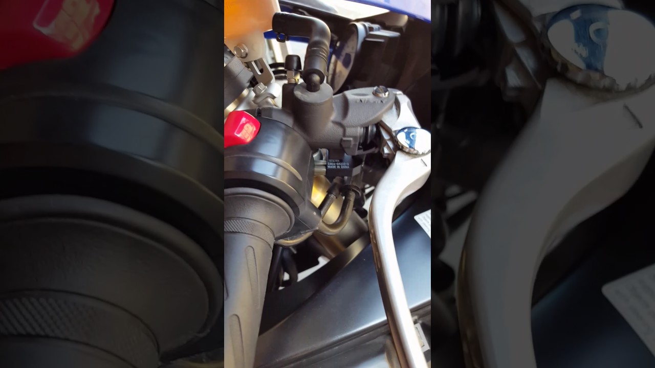 06-07 GSXR 600 750 Front brake switch replacement