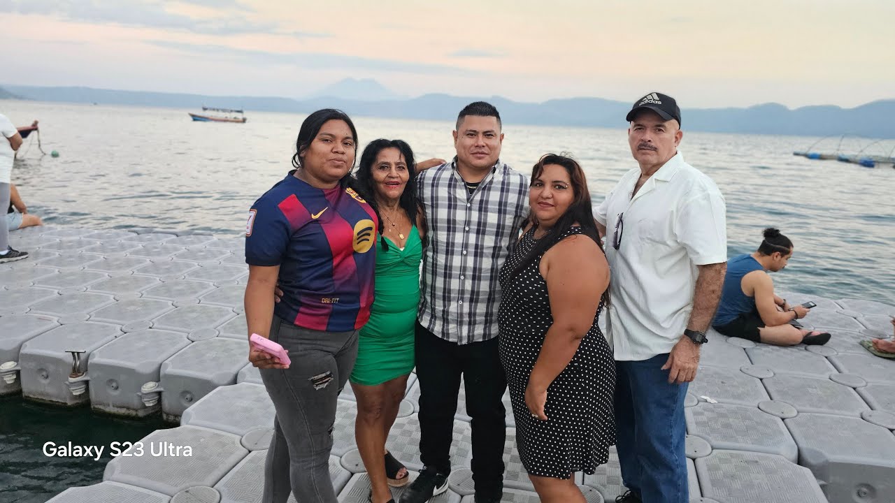 Dia Nacional de el Lago de Ilopango mira a quienes nos encontramos😱😱