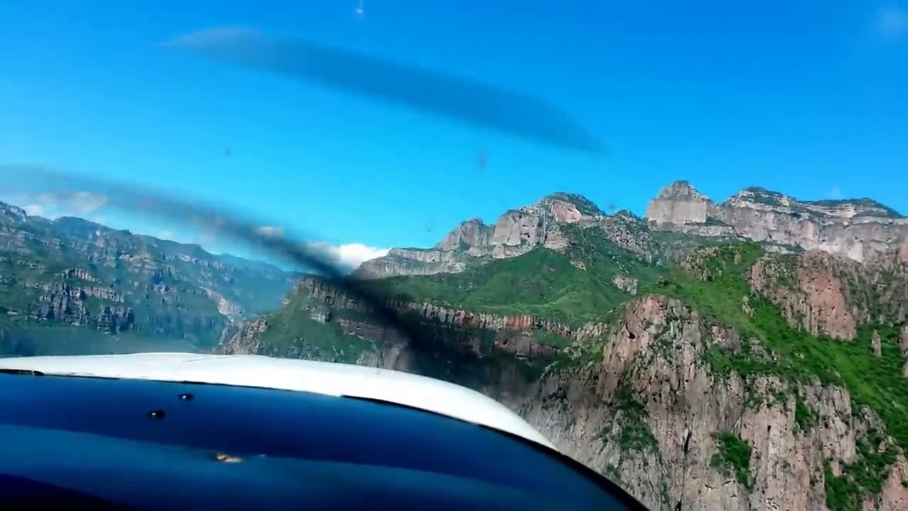 Vuelo sobre las Barrancas de la Sinfororsa, Guachochi, Chih.