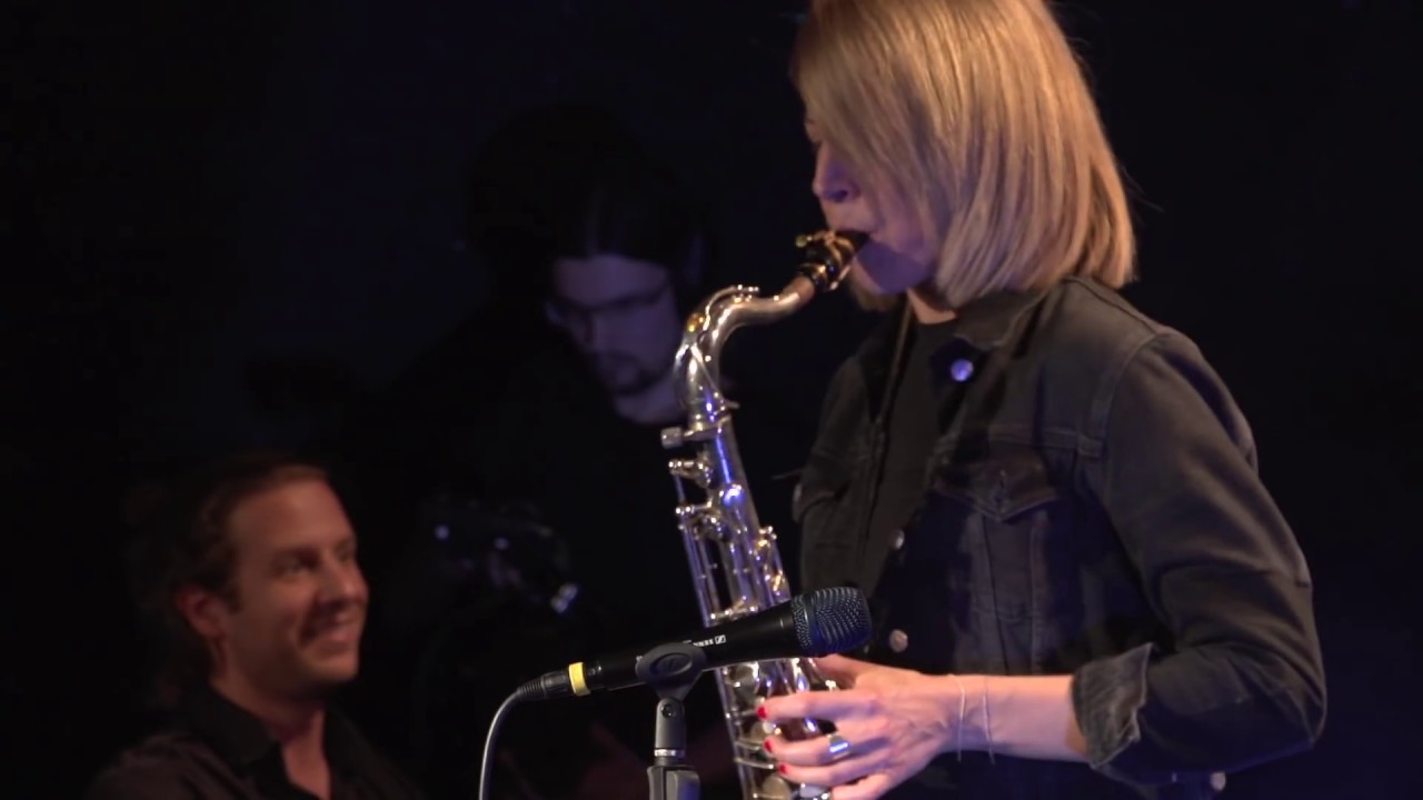 Stephanie Lottermoser GEORGIA ON MY MIND (live at Red Horn District)