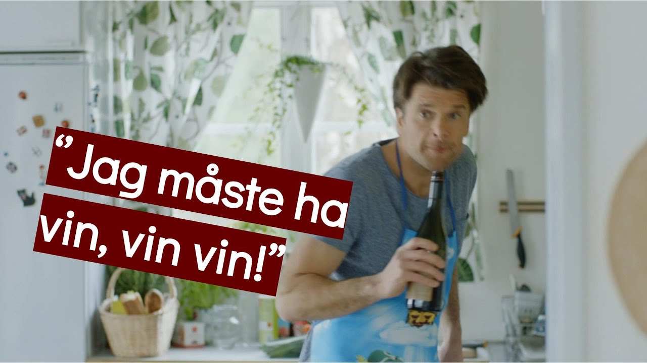 Sommaren med släkten | Tittar Jens lite djupt i flaskan?
