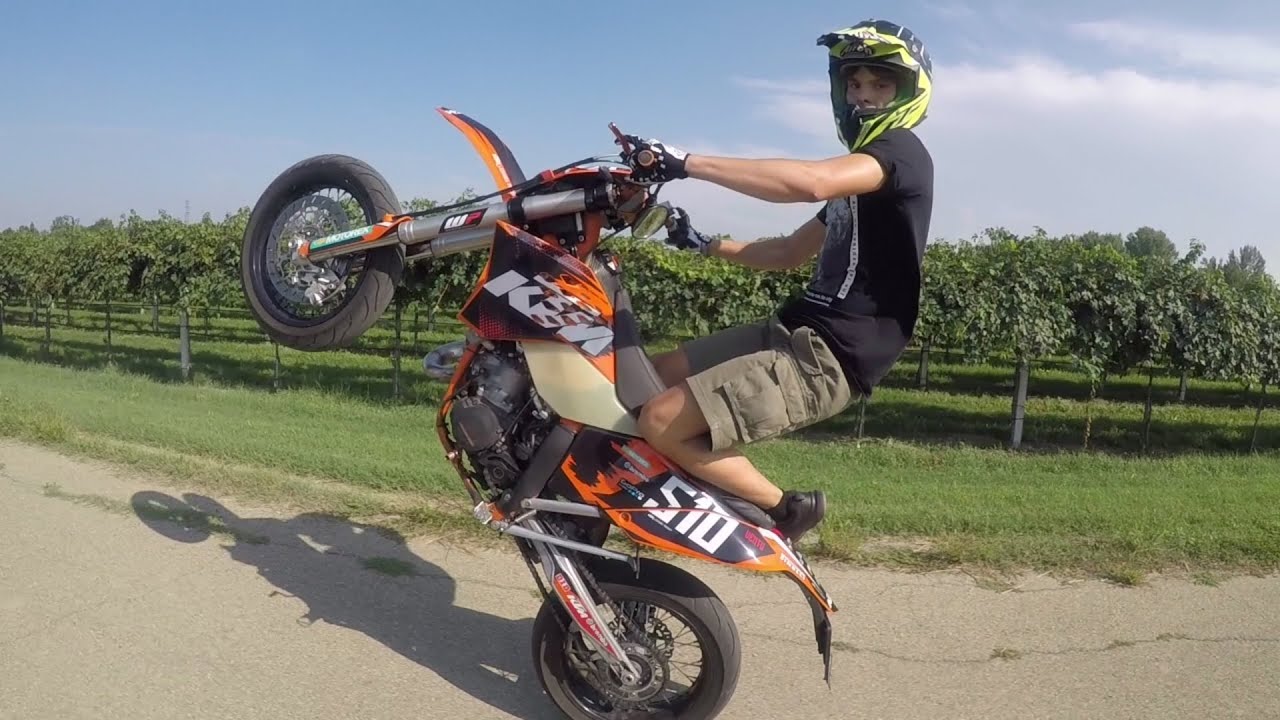 KTM 125 WHEELIE SESSION - (feat. Vespa 50)