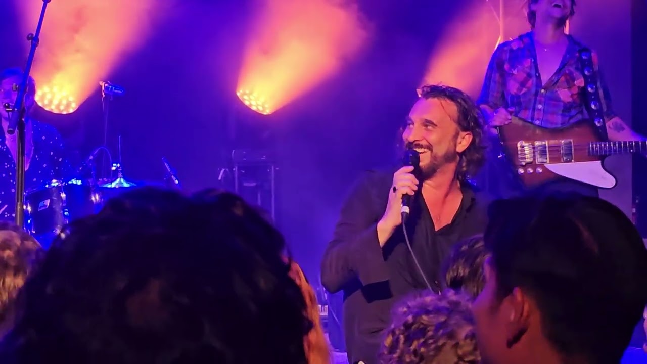 Jet (LIVE) - Look What You've Done, Meow Nui, Wellington - 13 02 2026