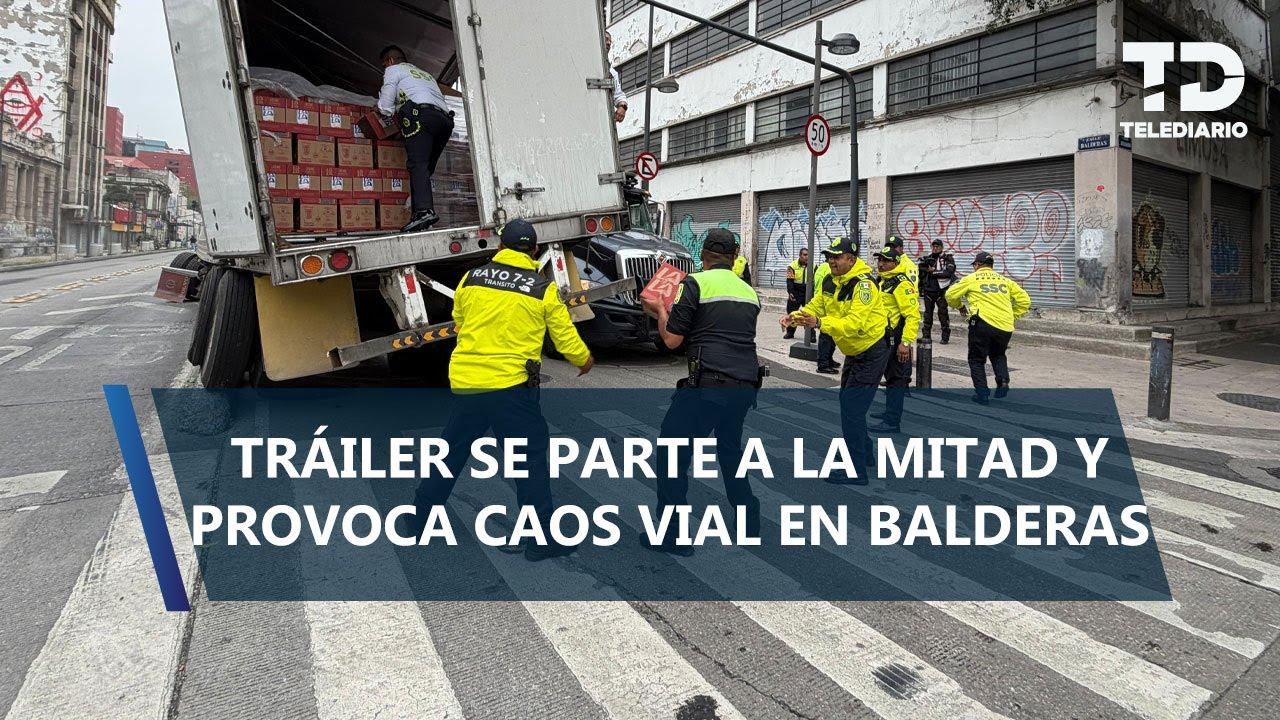 ¡Caos en Balderas! Tráiler se queda atorado en carril del Metrobús y termina partido a la mitad
