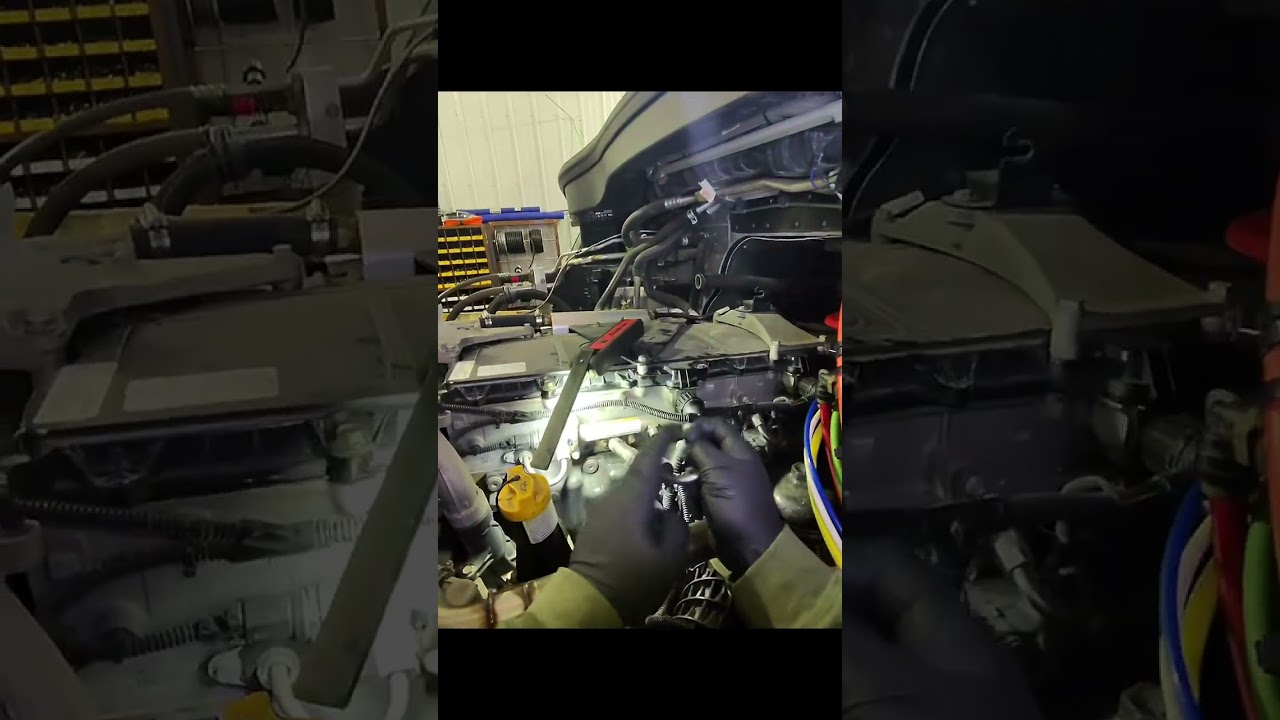 Detroit Diesel Injector pass through seal