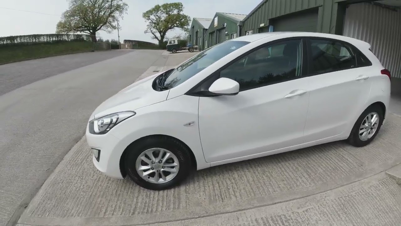 2013 Hyundai i30 1.6 CDRi Blue Drive Active 5dr Manual Walk Around