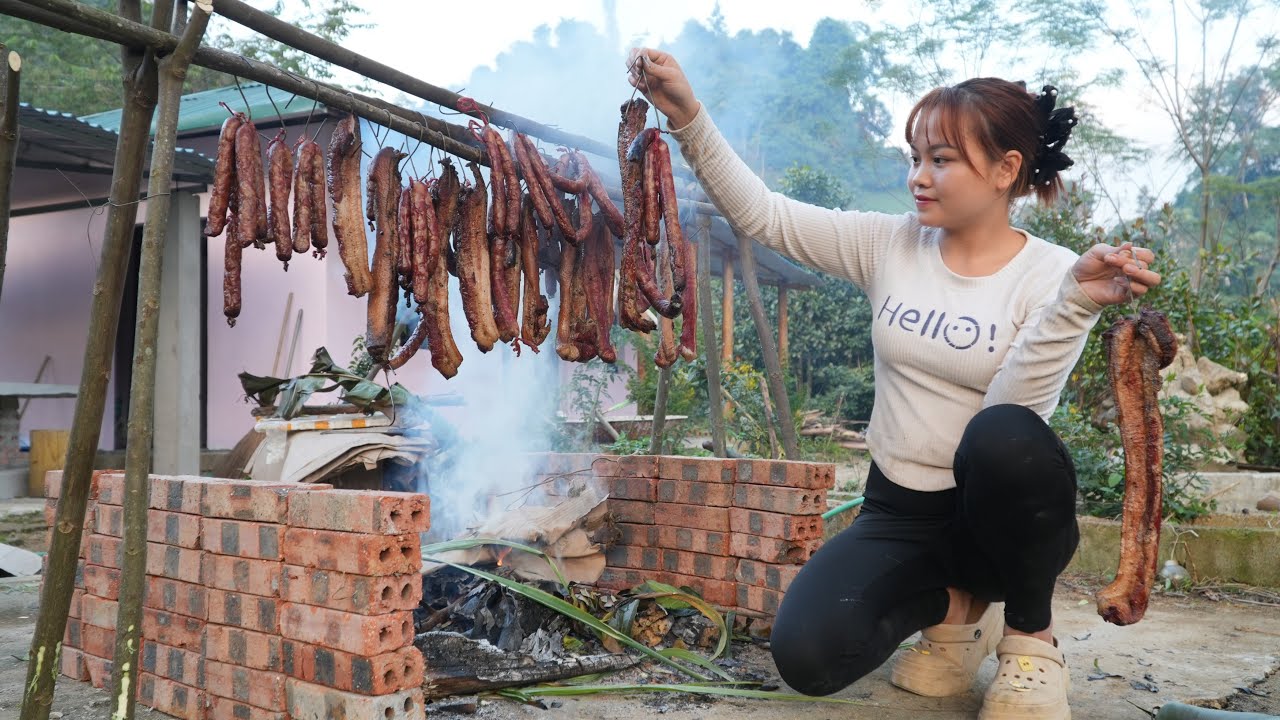 How to make sausages and smoked meat in the traditional way