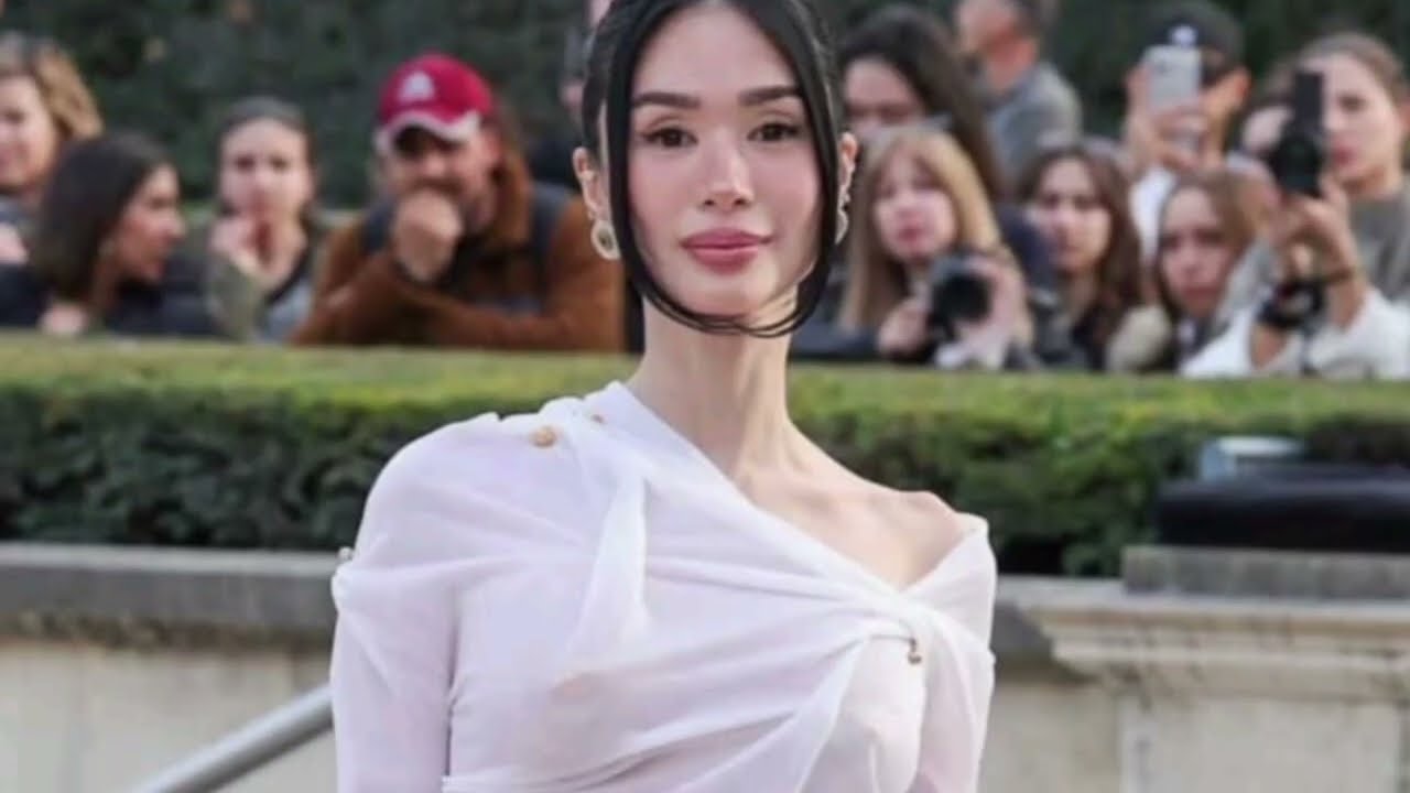 Харт Эвангелиста на показе Schiaparelli в рамках Парижской недели моды ✨
