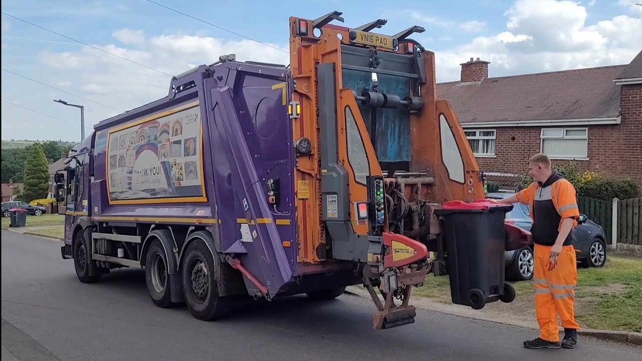 Dennis Elite 6 Bib lorries on General Waste, PAO/AUU