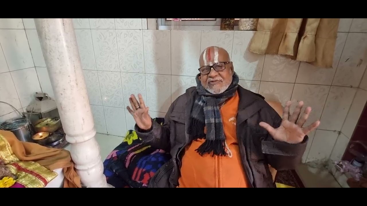 अखंड दीपक जलाने की महिमा एवं अर्थ  - मौनी बाबा, रामानुज सीताराम कुंज, गोवर्धन, मथुरा, UP, BHARAT