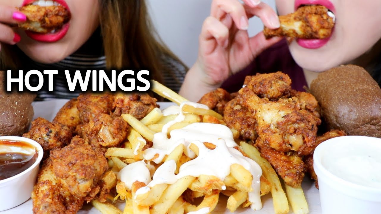 ASMR HOT WINGS & CHEESE FRIES 치킨 치즈 프라이 리얼사운드 먹방 | Kim&Liz ASMR