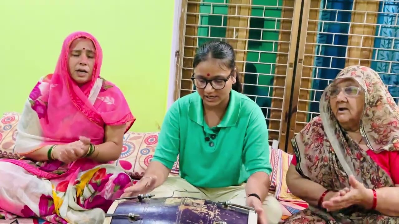 !!दौलत के पीछे भागना इतना उचित नहीं है ले लेती हैं जान कभी कभी सुंदर भजन सुनिए!!#upadhyaydivyanshi 