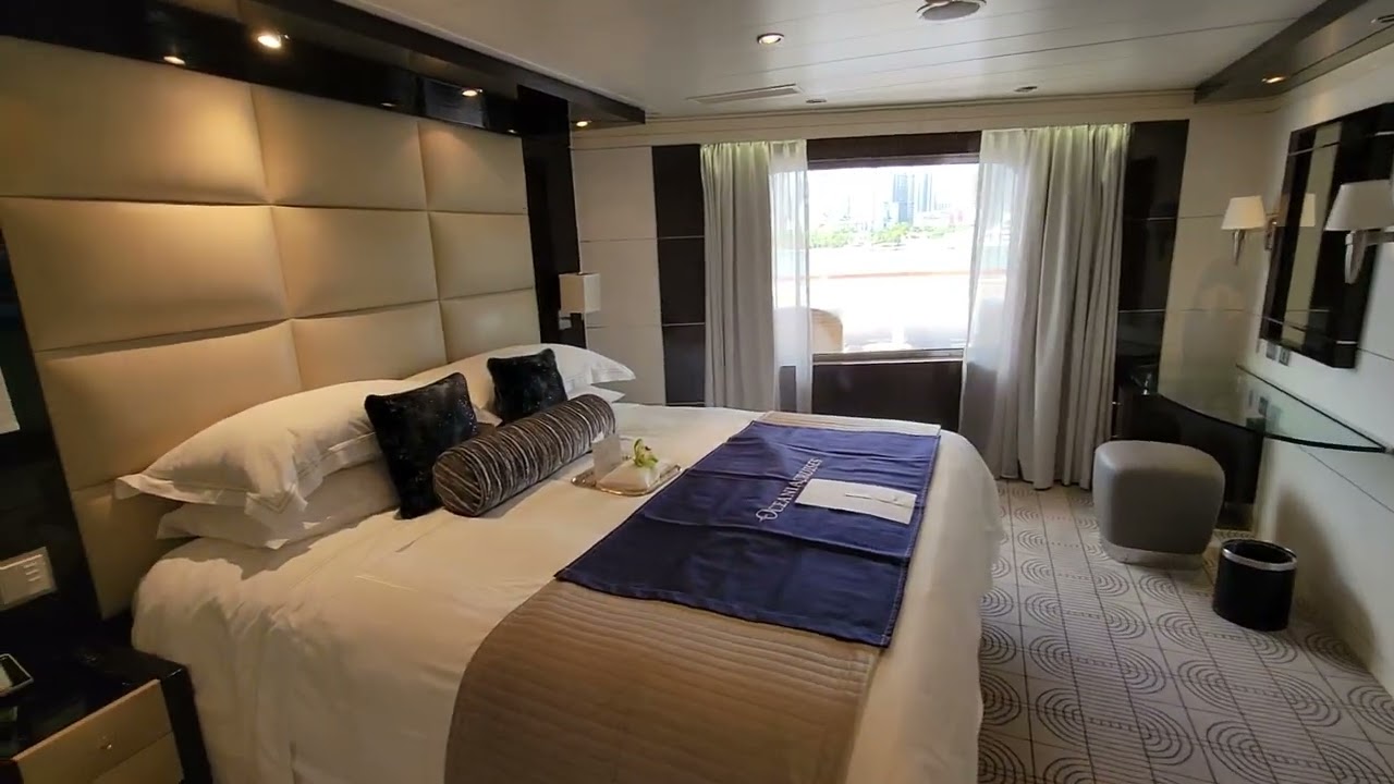 Oceania Riviera Vista Suite 8002